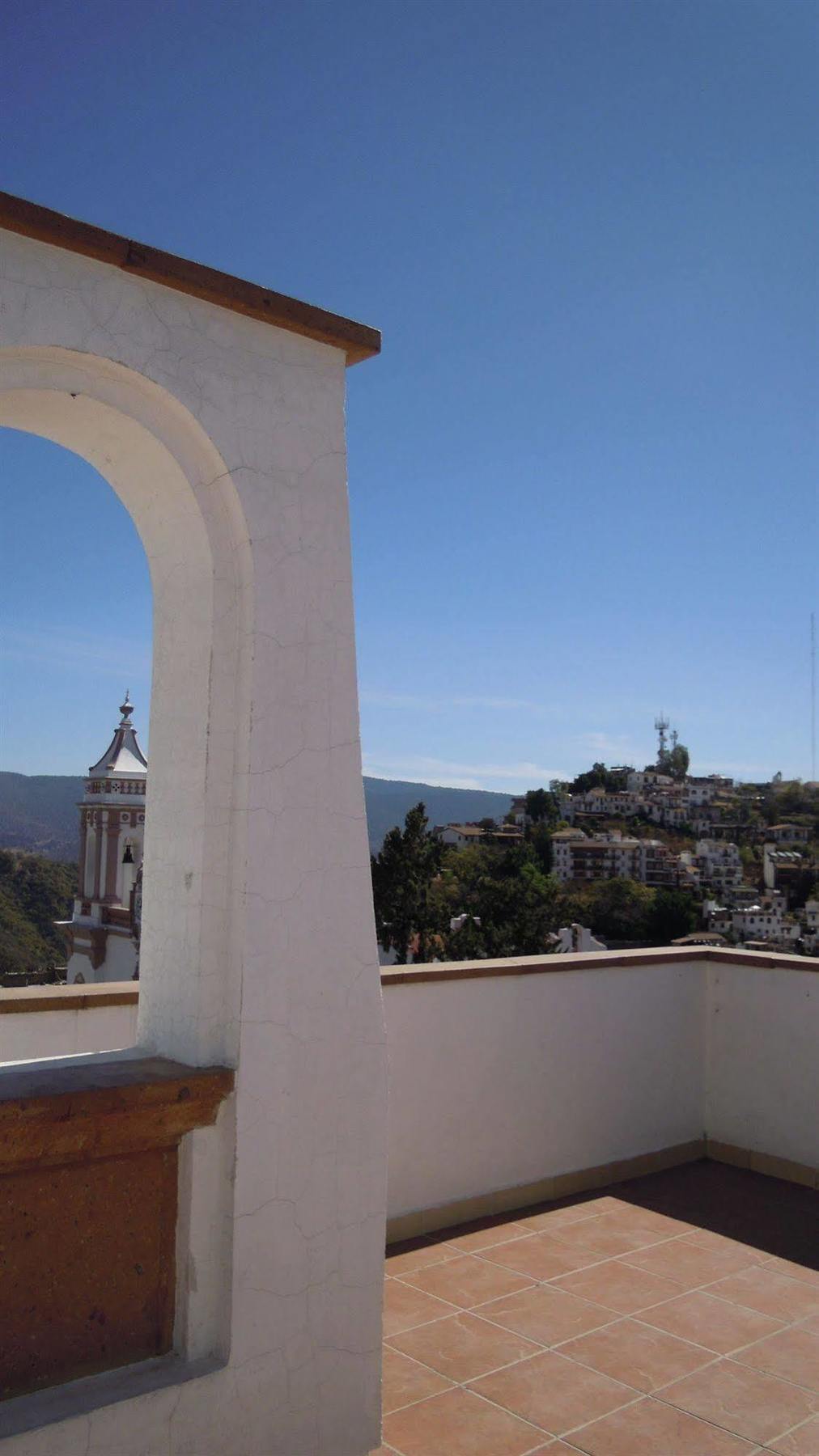 La Casa Del Laurel Hotel Taxco de Alarcon Bagian luar foto