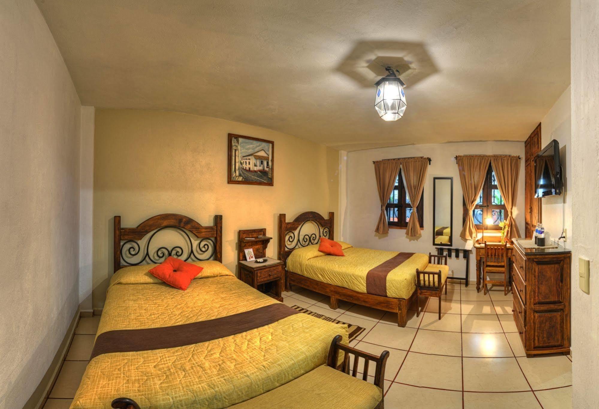 La Casa Del Laurel Hotel Taxco de Alarcon Bagian luar foto