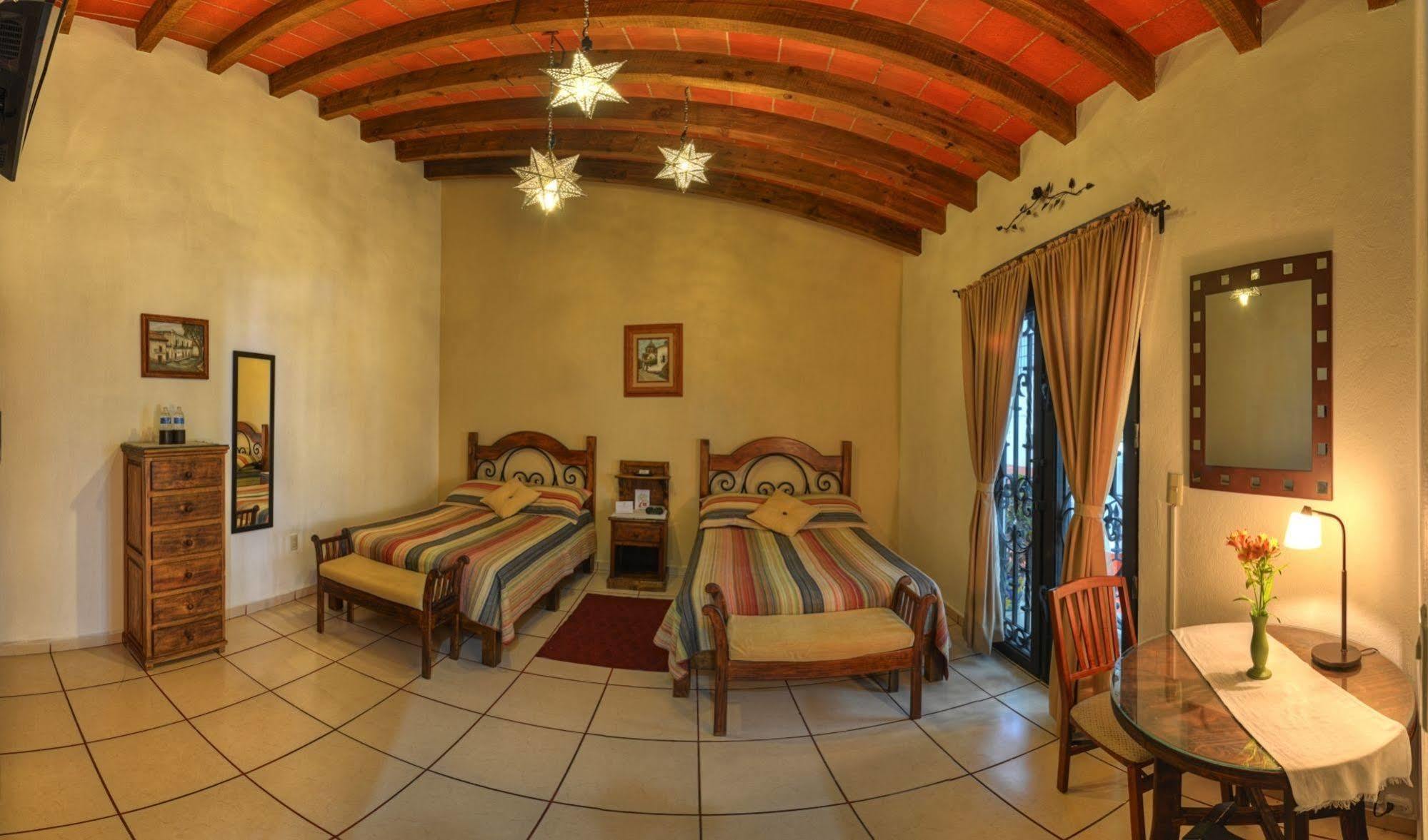 La Casa Del Laurel Hotel Taxco de Alarcon Bagian luar foto