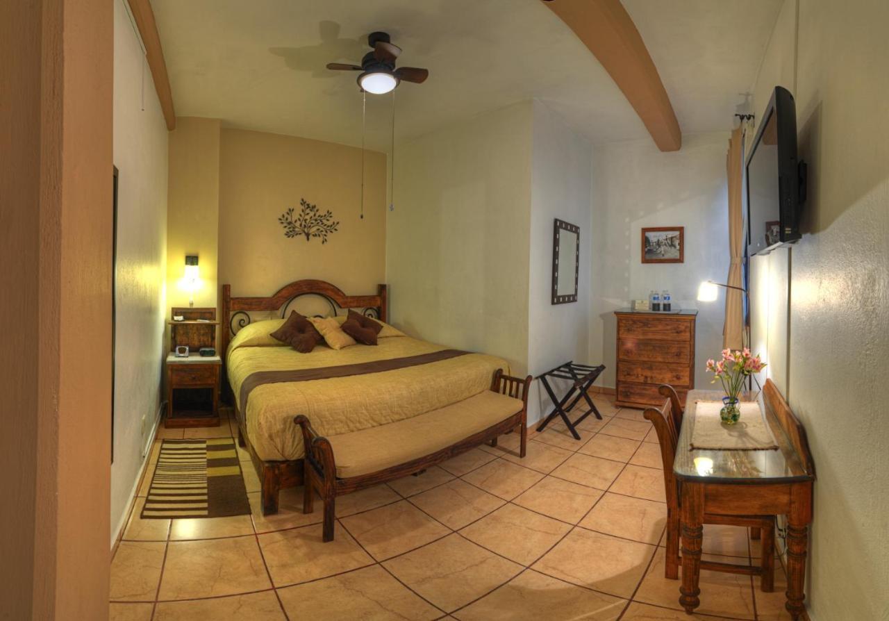 La Casa Del Laurel Hotel Taxco de Alarcon Bagian luar foto